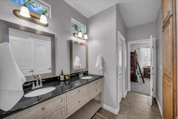 1235 W Red Butte Dr, Washington, Utah 84780