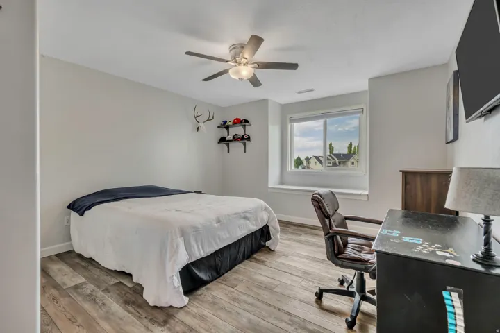 184 N Farm Cv, Farmington, Utah 84025