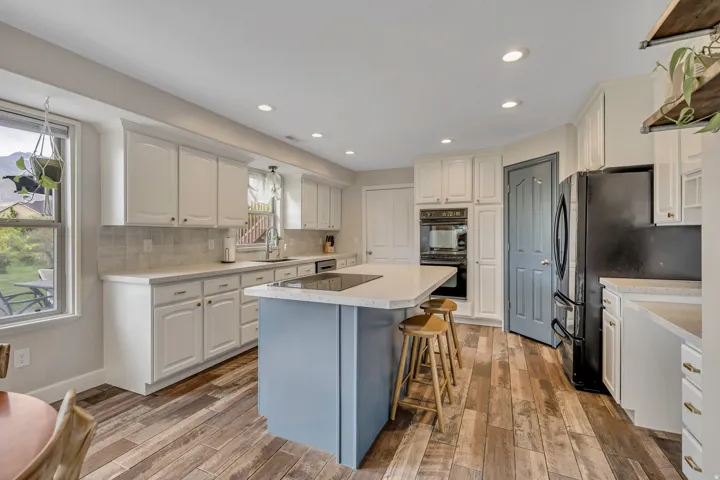 184 N Farm Cv, Farmington, Utah 84025
