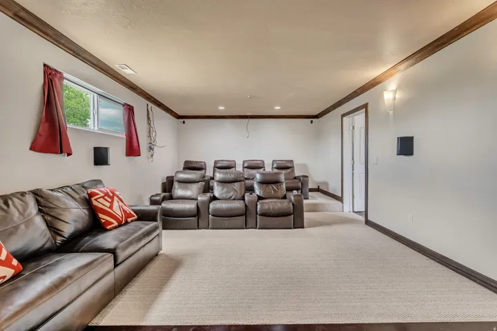184 N Farm Cv, Farmington, Utah 84025