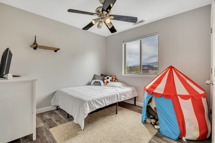 184 N Farm Cv, Farmington, Utah 84025