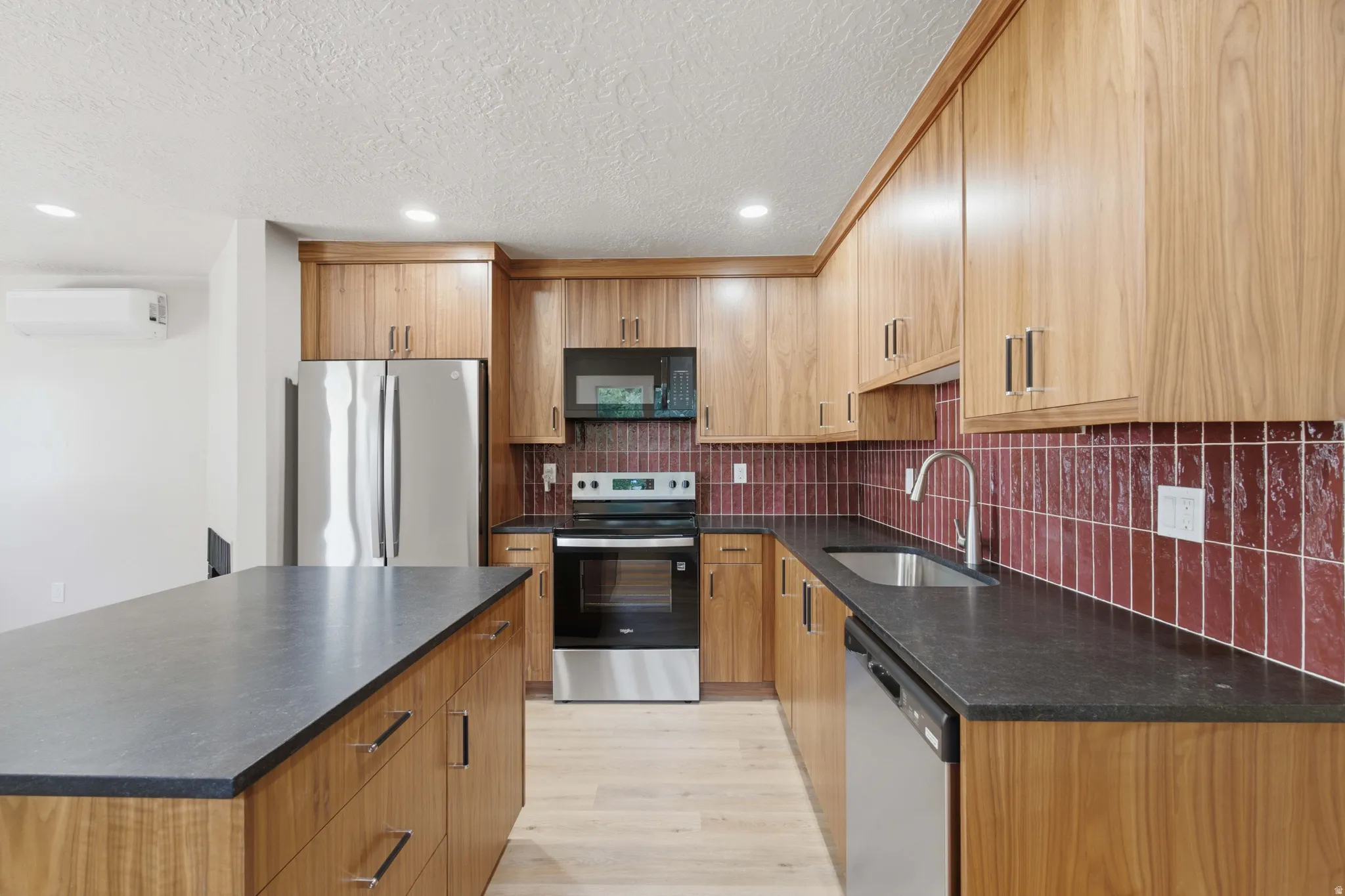 170 East (West Unit)