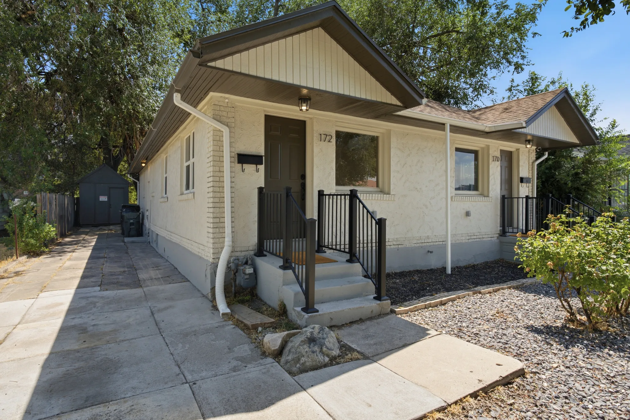 172 East (East Unit)