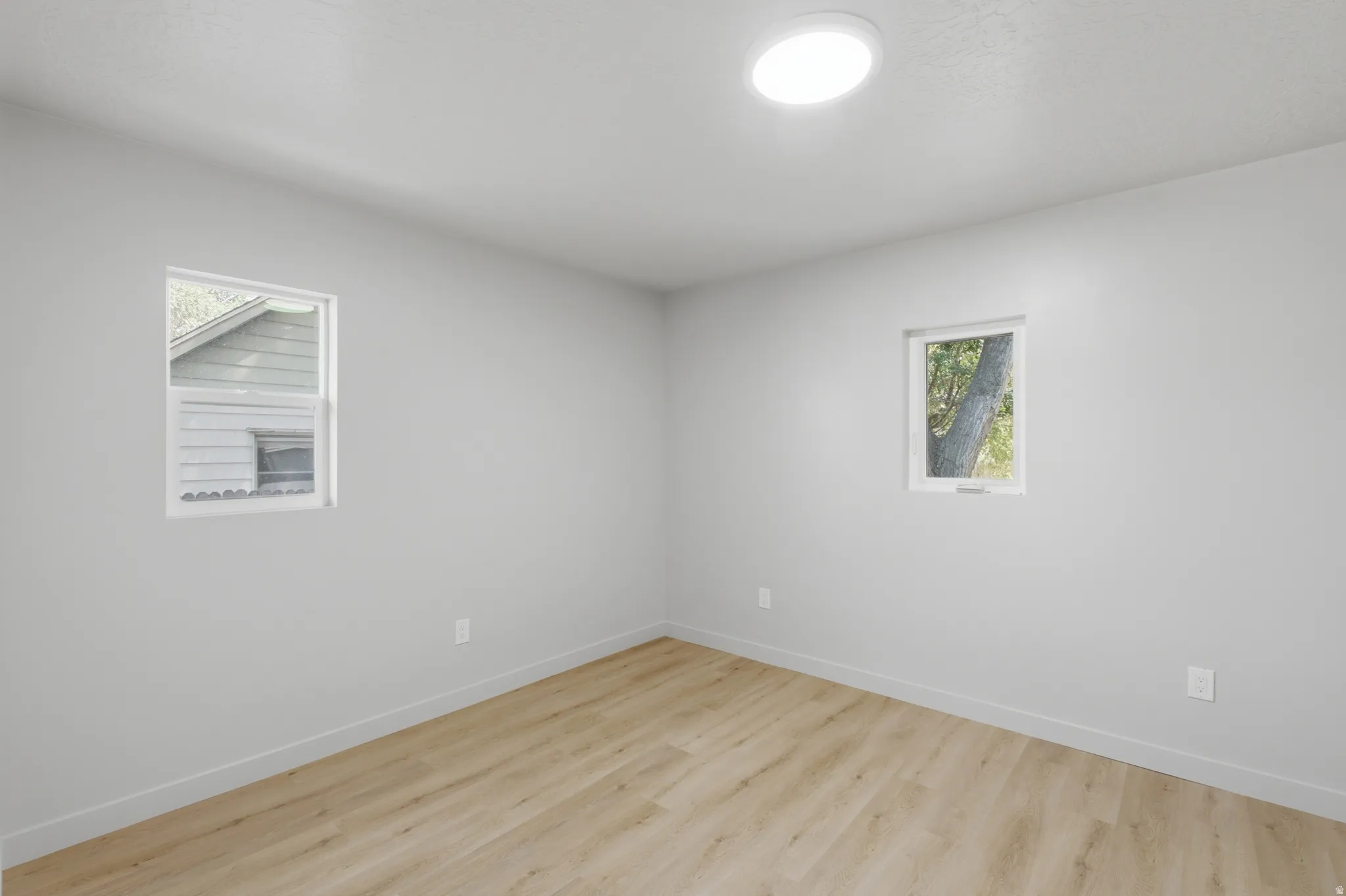 172 East (East Unit)
