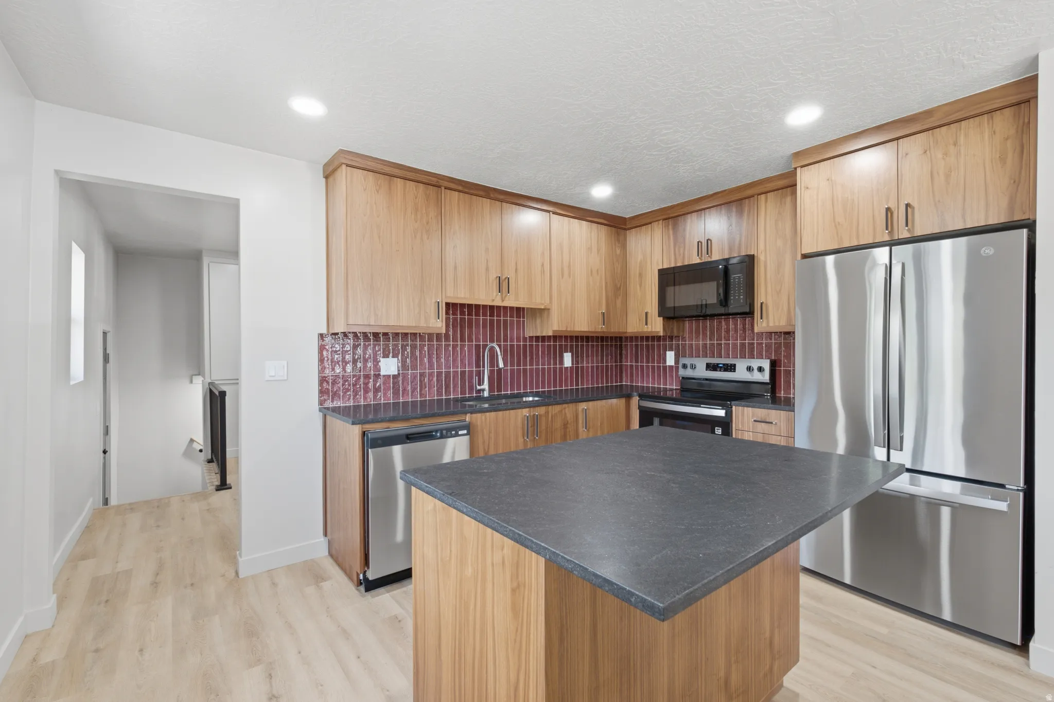 172 East (East Unit)