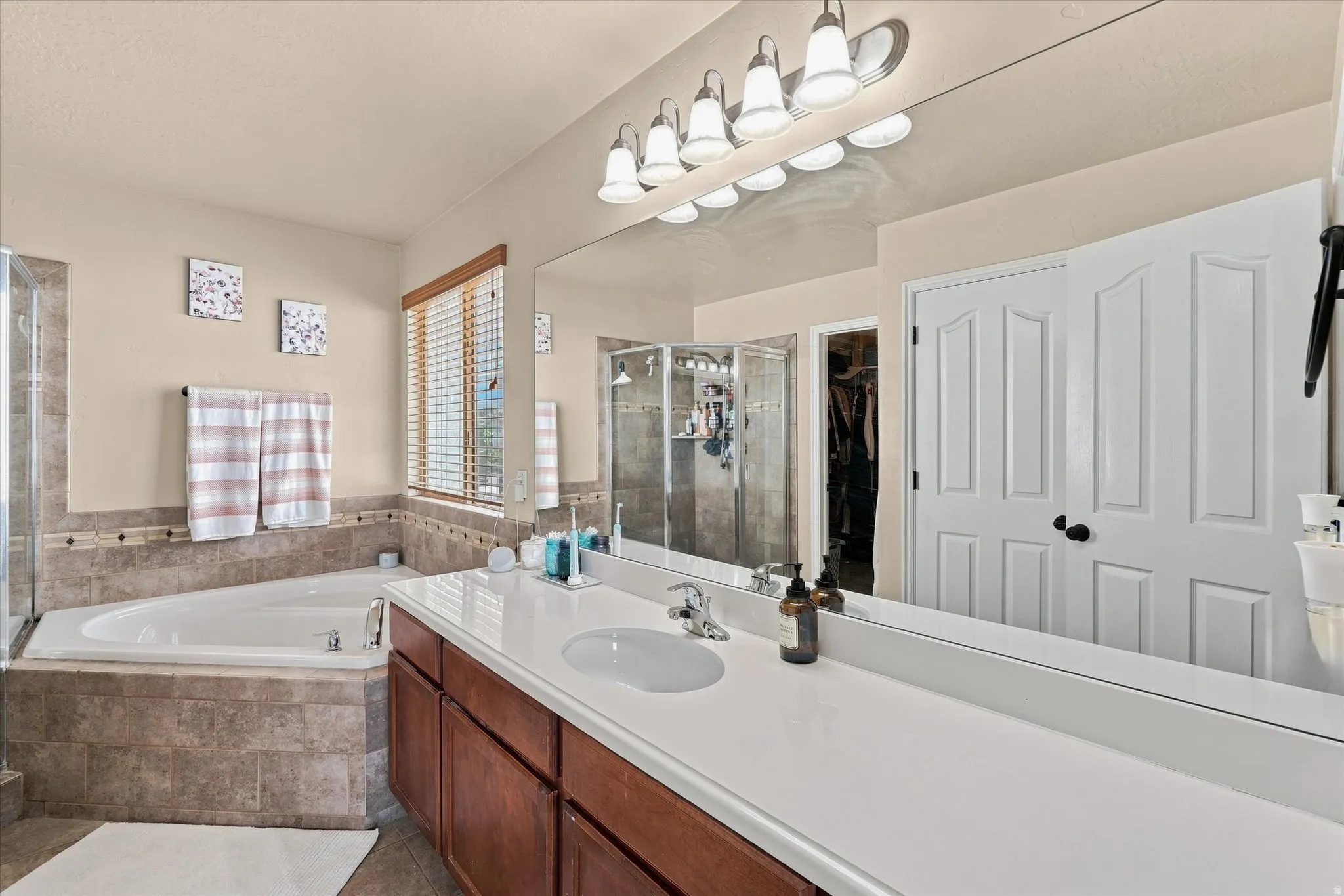 Master Bedroom Ensuite