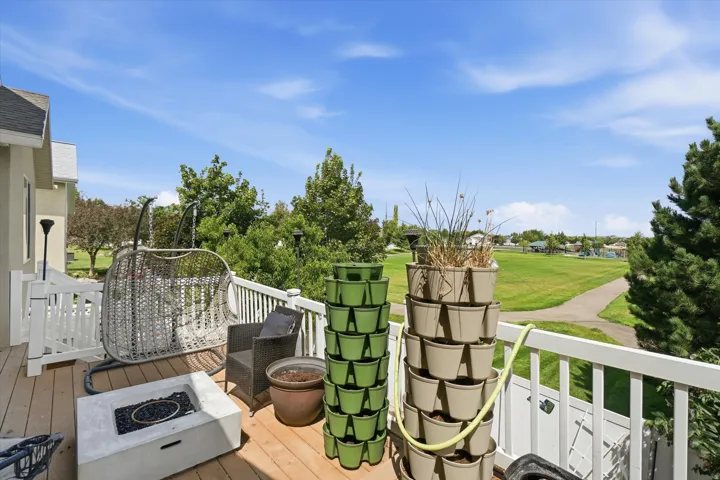 Outdoor deck with beautiful views