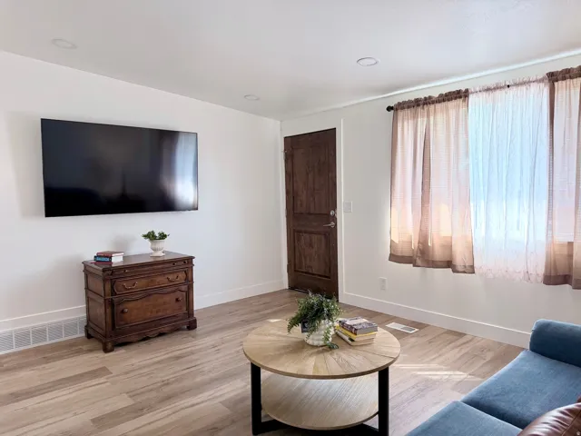 4682 S Greenvalley Dr, Millcreek, Utah 84107