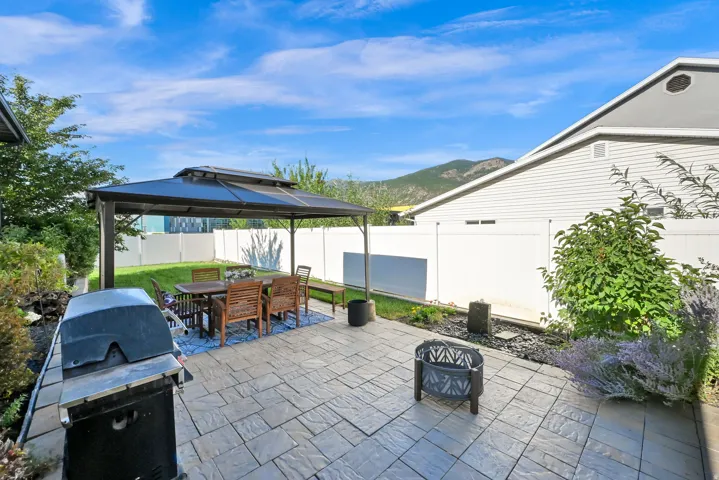 945 S 650 W, Farmington, Utah 84025