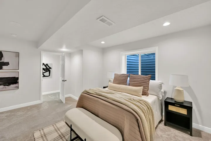 945 S 650 W, Farmington, Utah 84025
