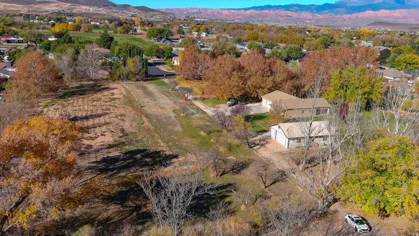 Expansive lot featuring a natural landscape and distant mountain terrain