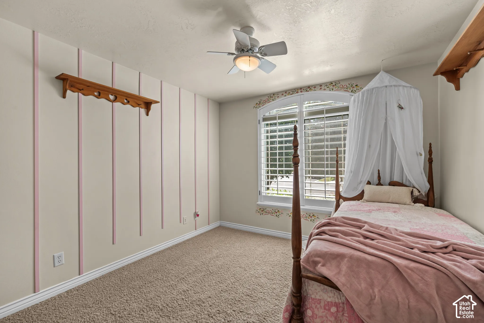 Bedroom 1 - decorative wall treatment