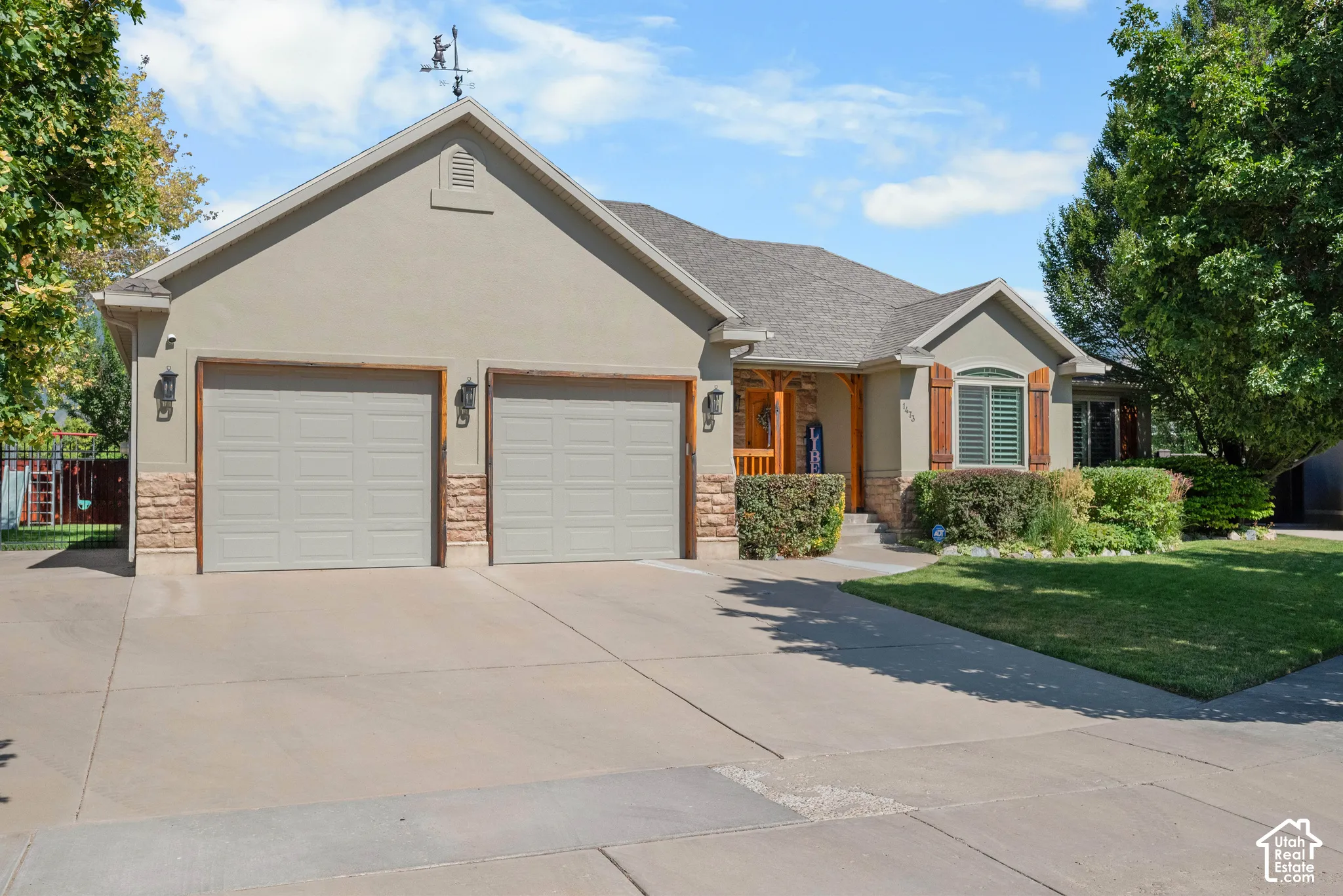 Exterior view of front of home