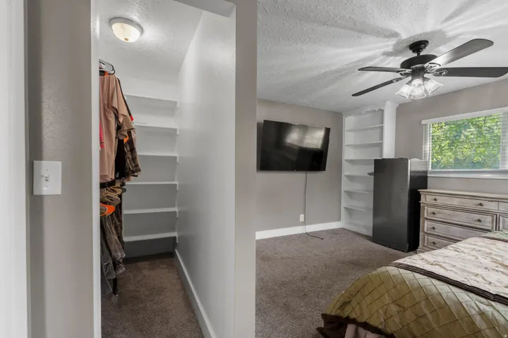 90 W 400 N, Millville, Utah 84326