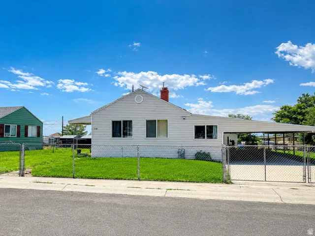 118 Shuman St, East Carbon, Utah 84520
