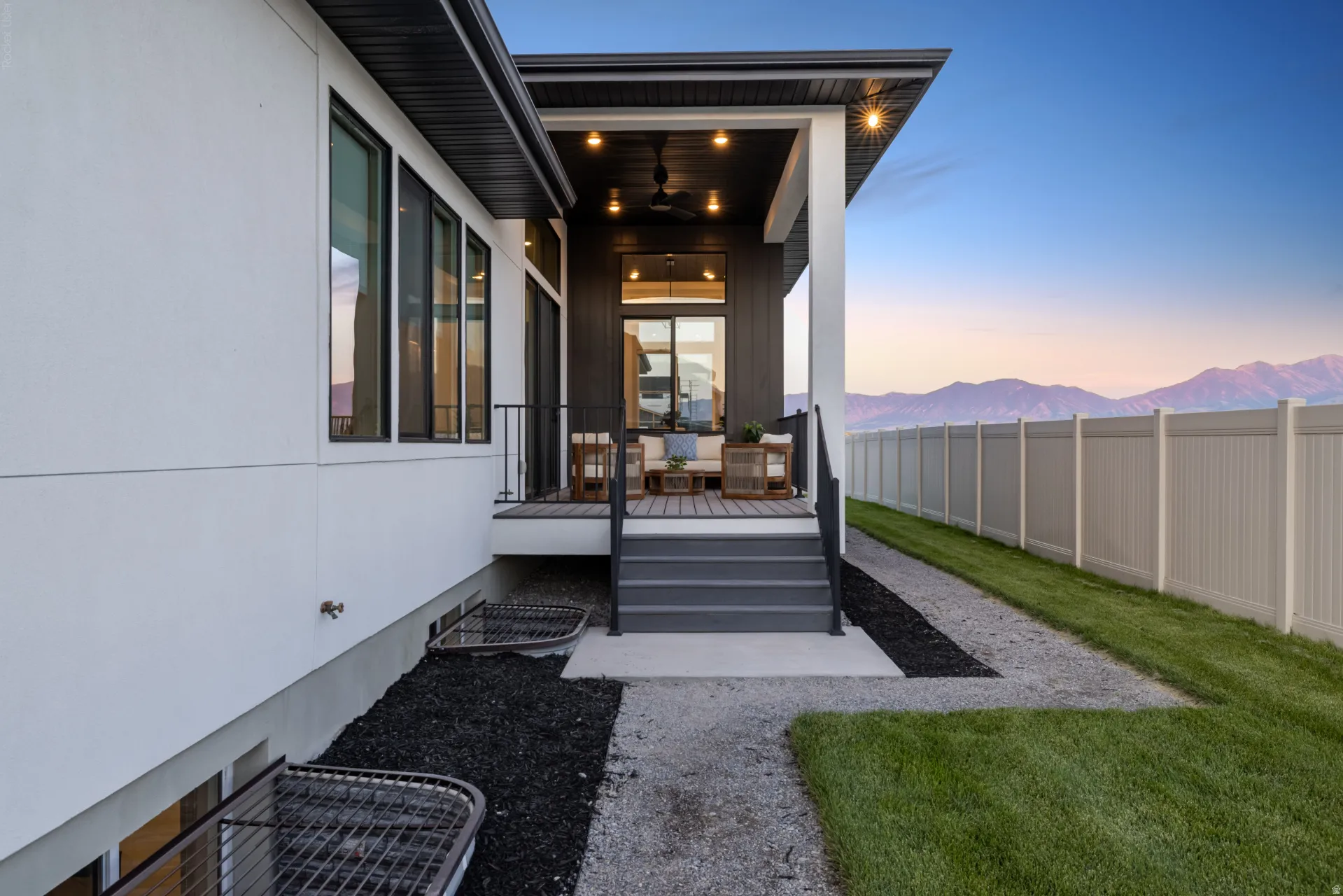 Covered patio featuring recessed lighting and a ceiling fan