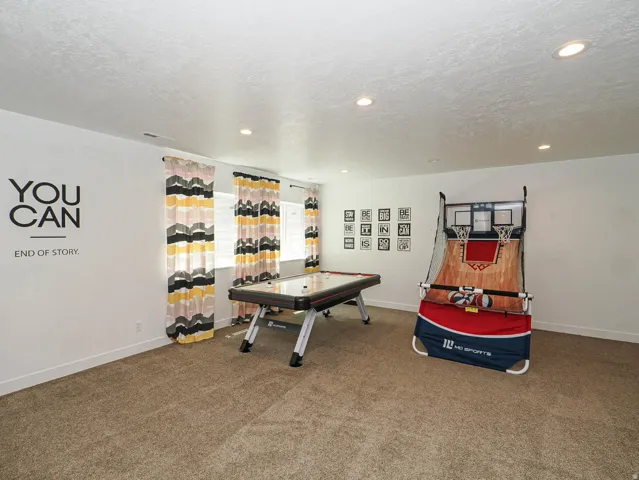 Large rec room with good exterior light