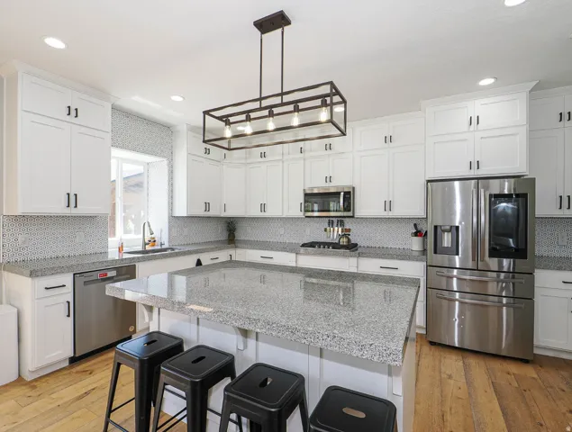 Bright kitchen with plenty of storage and workspace