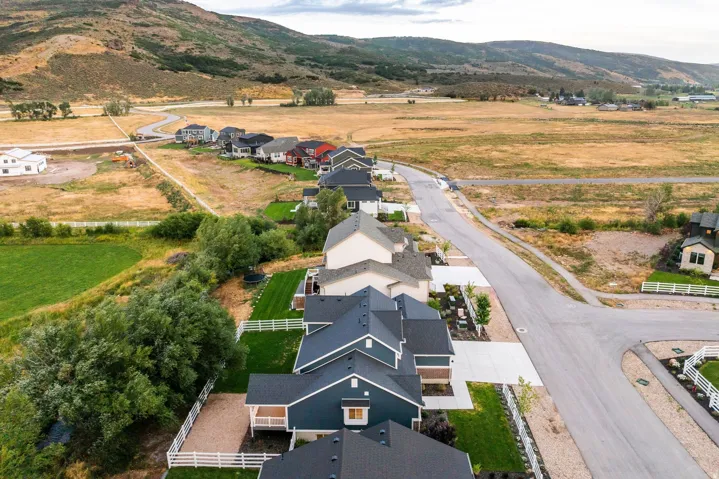 1501 Rocky Mountain Way, Francis, Utah 84036
