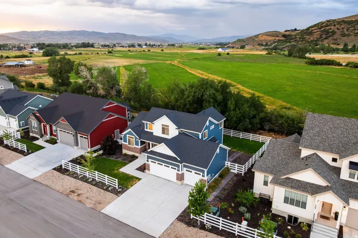 1501 Rocky Mountain Way, Francis, Utah 84036