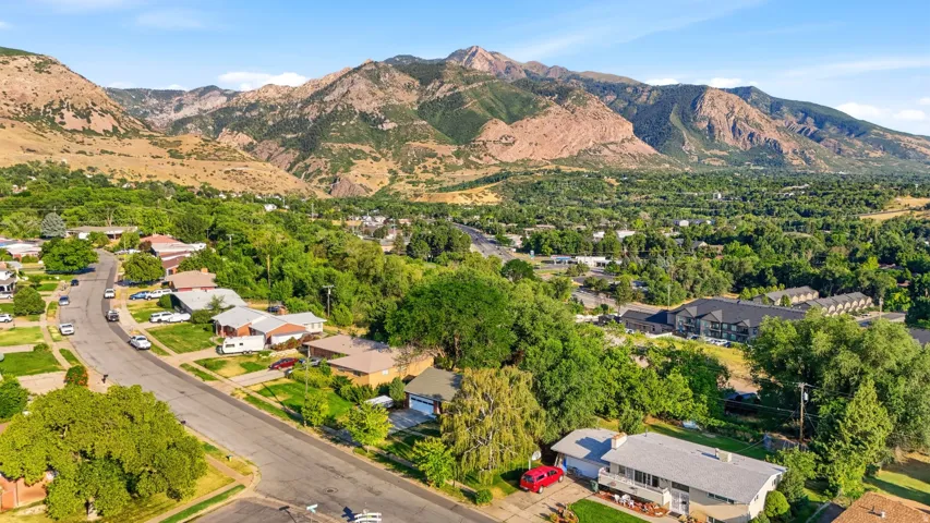 997 Henderson Dr, Ogden, Utah 84404