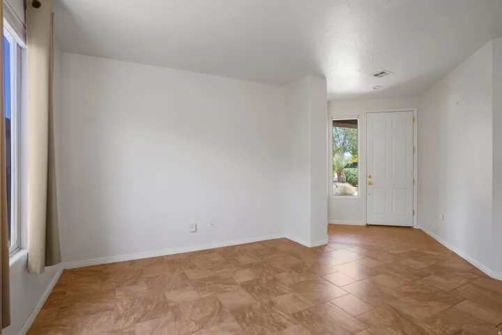 2196 N Silverstone Way, Washington, Utah 84780