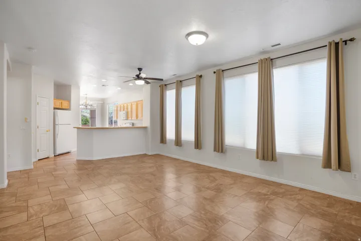 2196 N Silverstone Way, Washington, Utah 84780