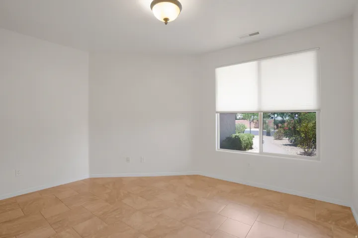 2196 N Silverstone Way, Washington, Utah 84780