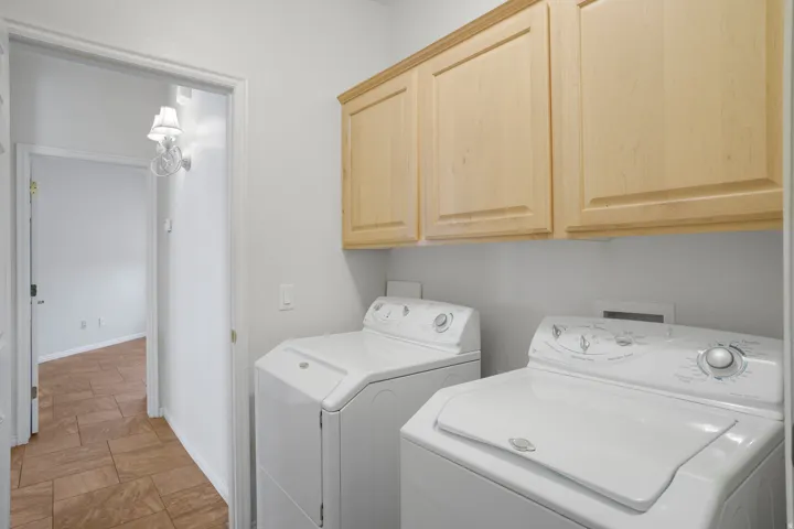 2196 N Silverstone Way, Washington, Utah 84780