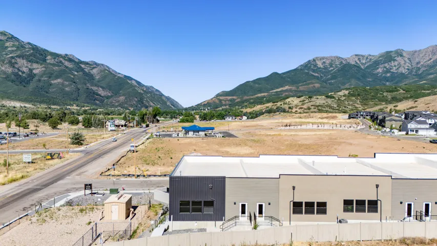 5852 N Queens Garden Rd ##1, Mountain Green, Utah 84050