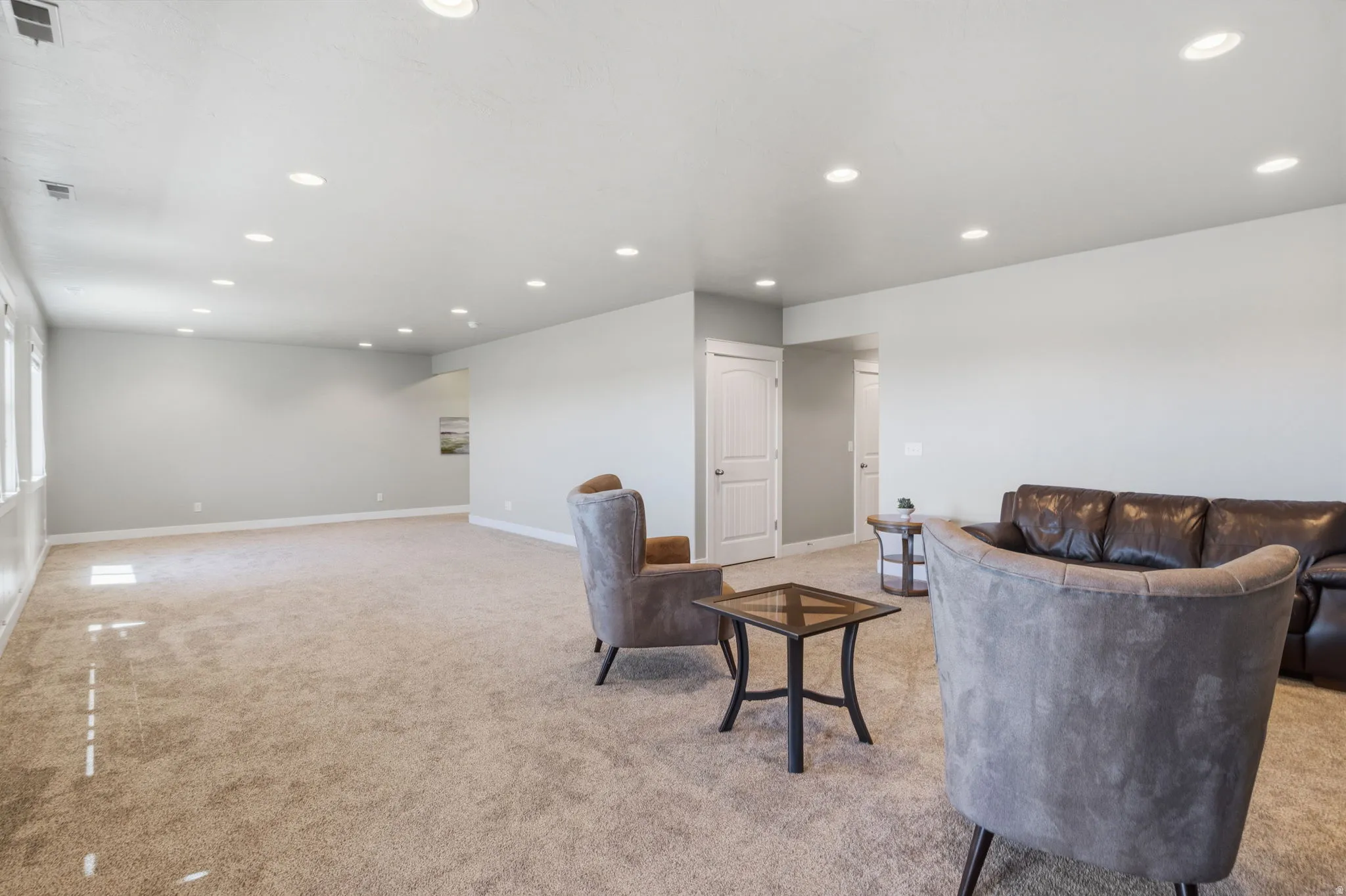 Did I mention that there is a Lot of recessed lighting in this great Family Room?