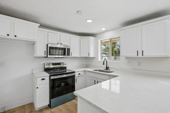 5058 S 2600 W, Roy, Utah 84067