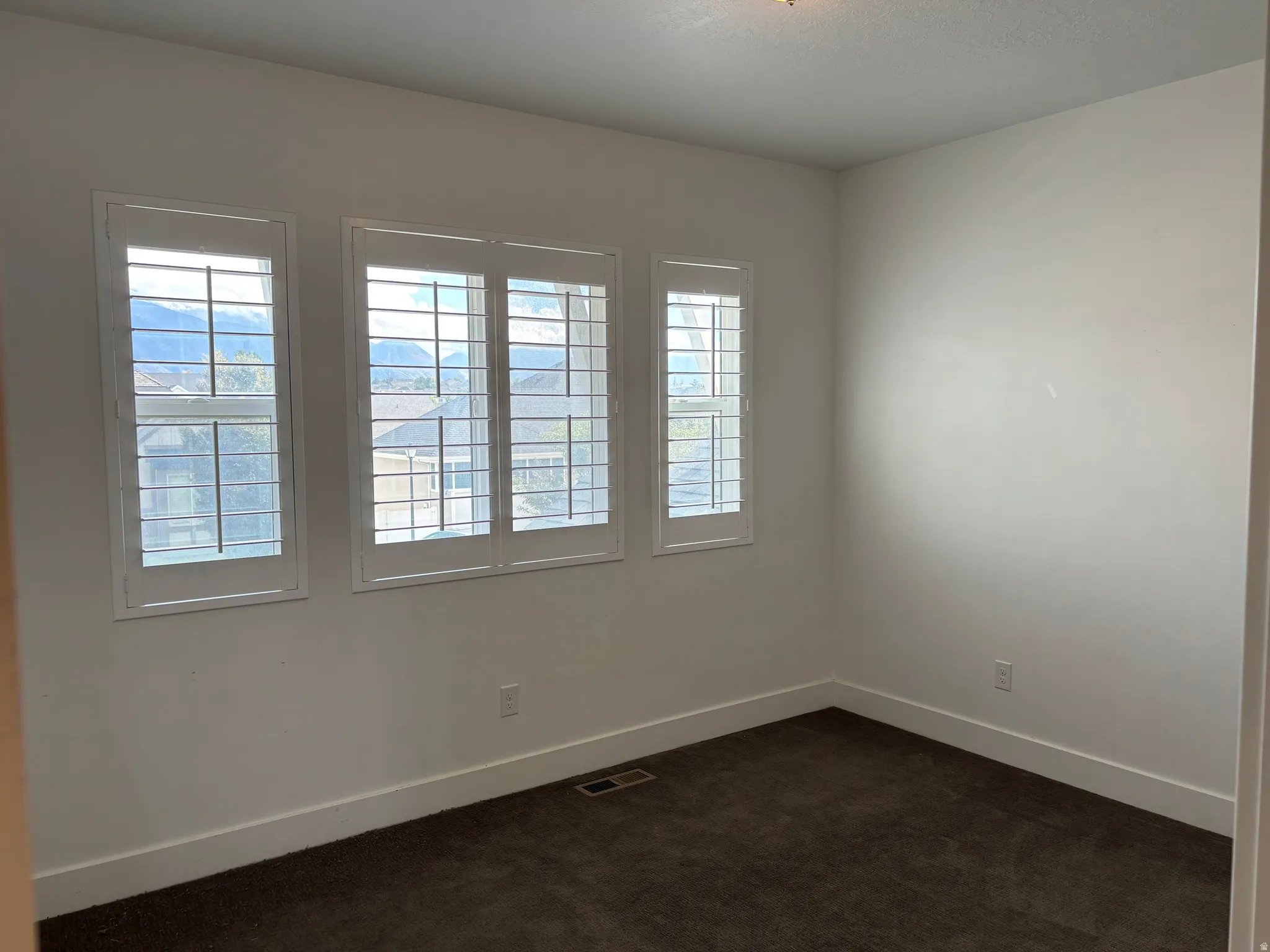 Upstairs Bedroom #2