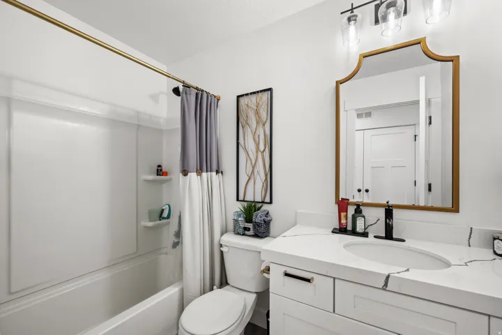 6799 S Sunrock Cv, Midvale, Utah 84047