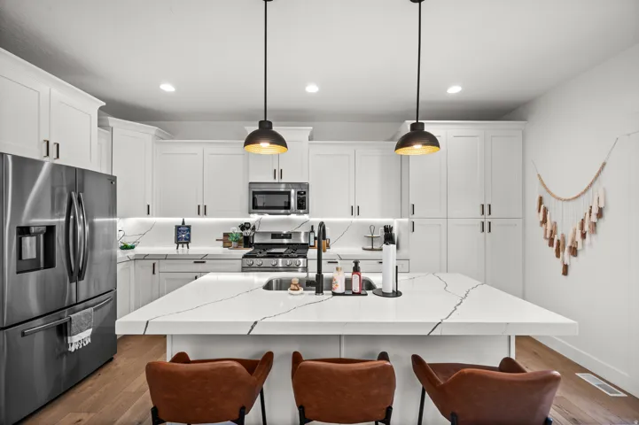 6799 S Sunrock Cv, Midvale, Utah 84047
