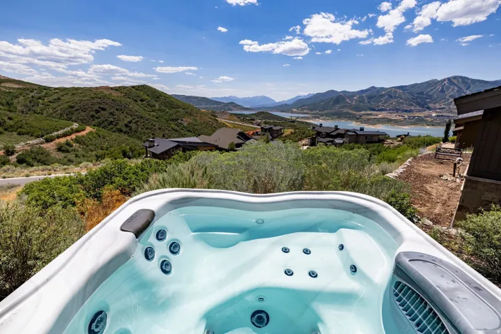 1222 E Black Hawk Way, Hideout, Utah 84036