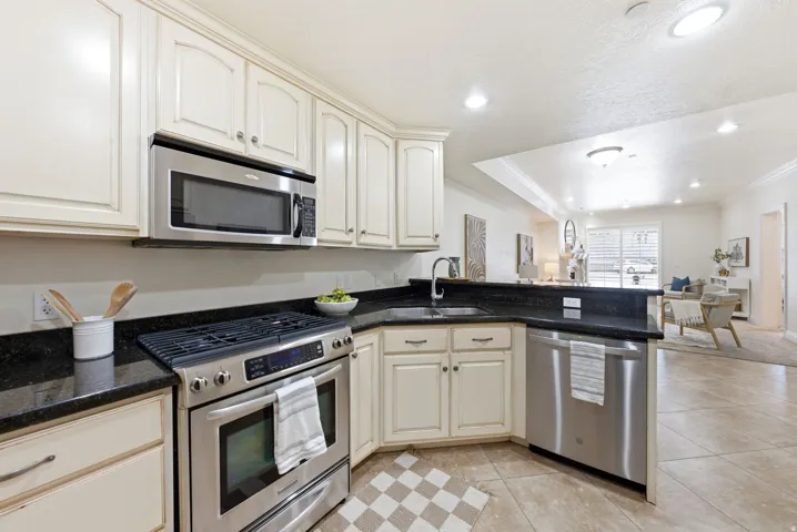2665 E Parleys Way #116, Salt Lake City, Utah 84109