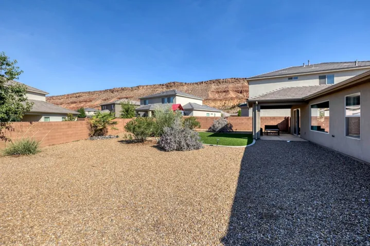 490 S Balancing Rock Dr, Washington, Utah 84780