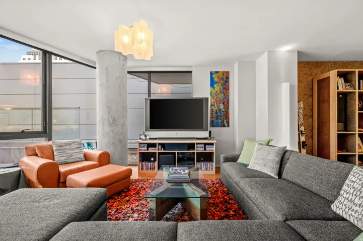 35 E 100 S #402, Salt Lake City, Utah 84111