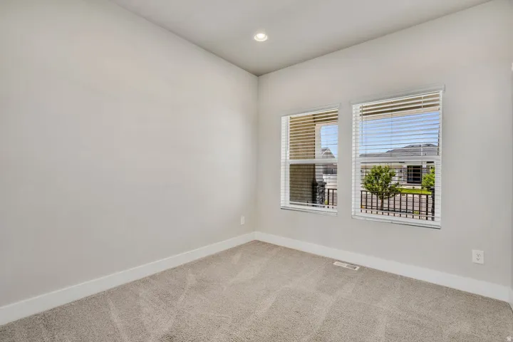 Neutral-toned wall finishes throughout