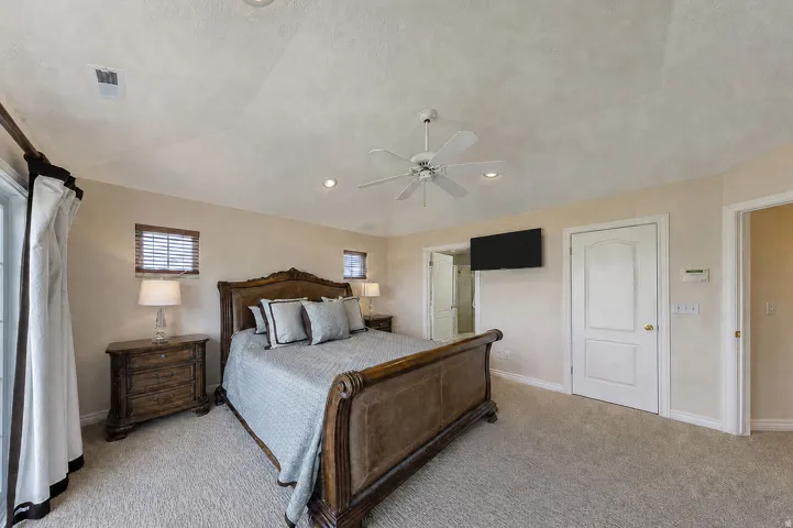 31 N Eaglewood Dr, North Salt Lake, Utah 84054