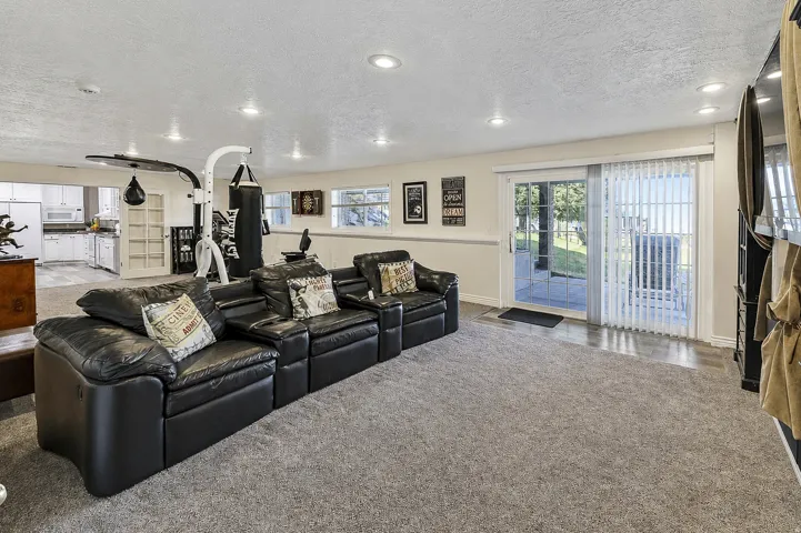 31 N Eaglewood Dr, North Salt Lake, Utah 84054