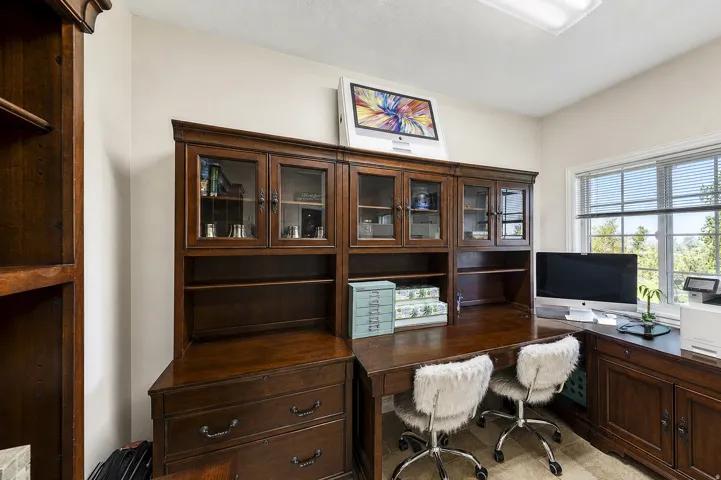 31 N Eaglewood Dr, North Salt Lake, Utah 84054