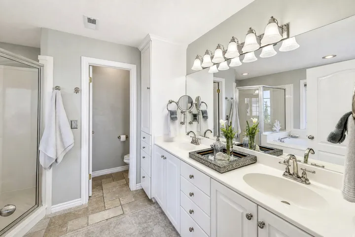 31 N Eaglewood Dr, North Salt Lake, Utah 84054