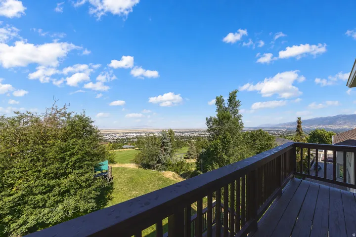 31 N Eaglewood Dr, North Salt Lake, Utah 84054