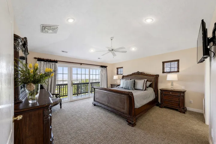 31 N Eaglewood Dr, North Salt Lake, Utah 84054