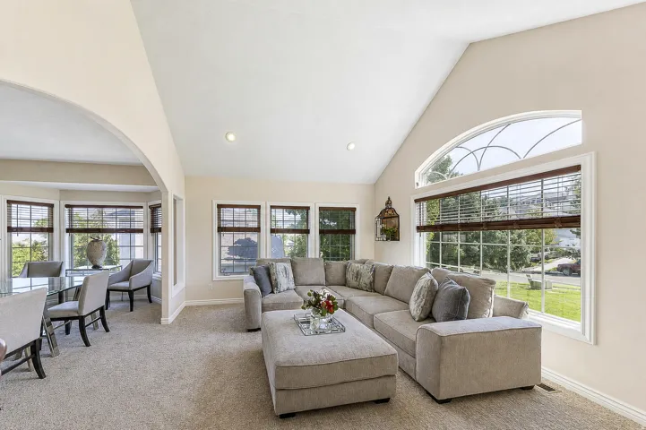 31 N Eaglewood Dr, North Salt Lake, Utah 84054