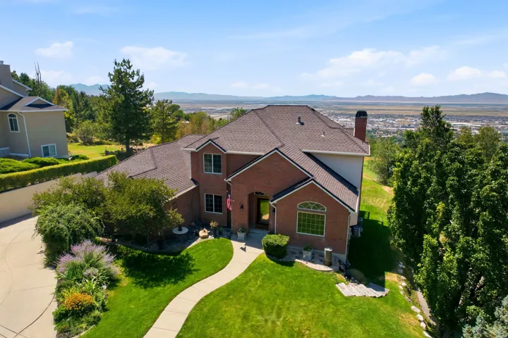 31 N Eaglewood Dr, North Salt Lake, Utah 84054