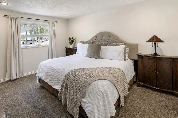 31 N Eaglewood Dr, North Salt Lake, Utah 84054