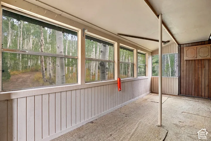 Entry was with direct access to the kitchen and a bedroom.